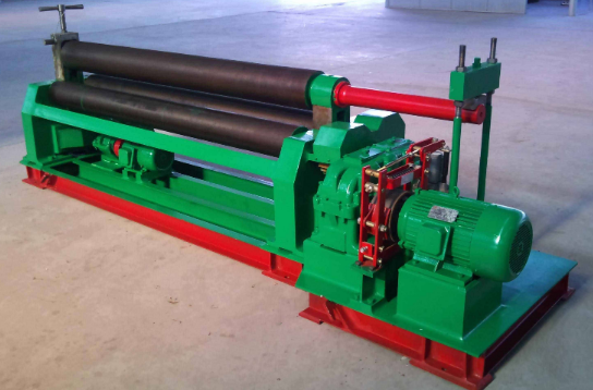 卷板机